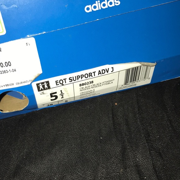 Adidas - Picture 3 of 3